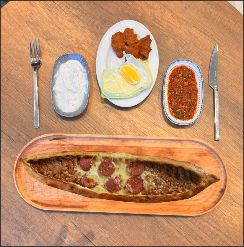 Karışık pide  550 TL