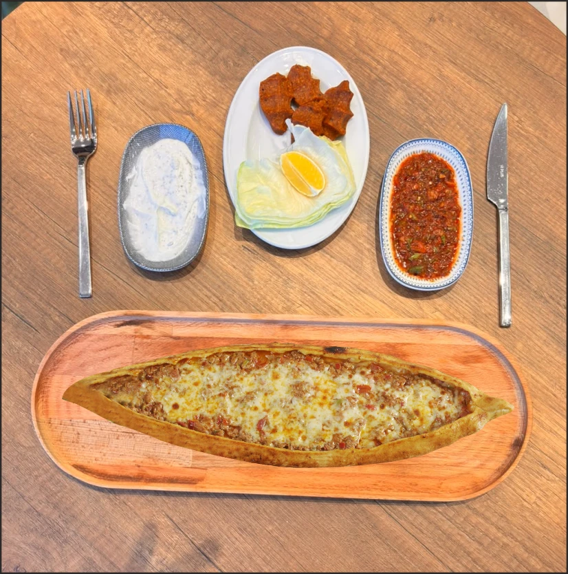 Kuşbaşı kaşarlı pide  500